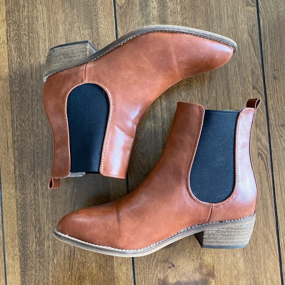 Roolee Angelina brown ankle boots